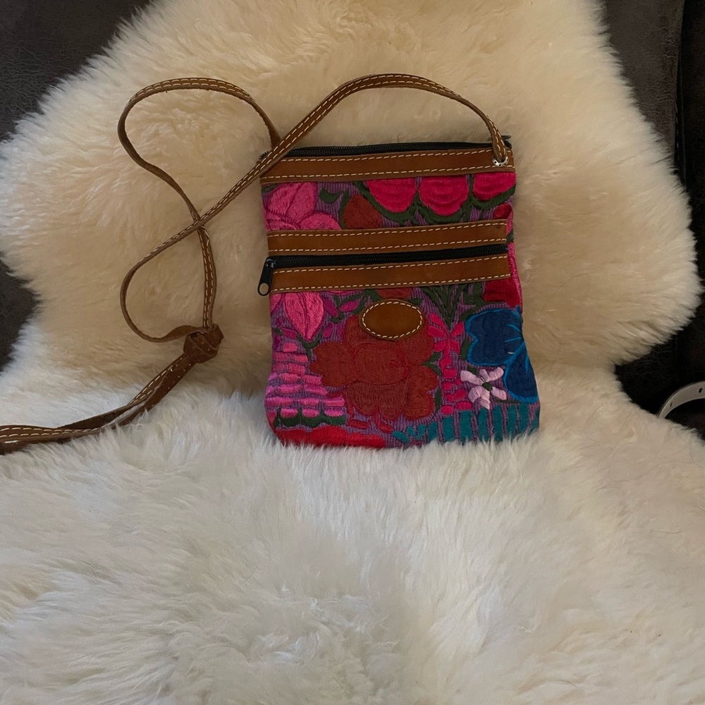 Source Unknown Multicolor Embroidered Crossbody Bag